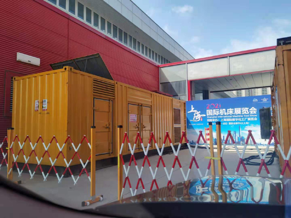正镶白发电车出租-发电机无电压或电压太低怎么办？