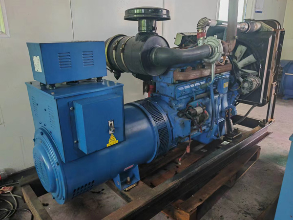 正镶白100kW柴油发电机组使用多级机油有哪些优缺点？